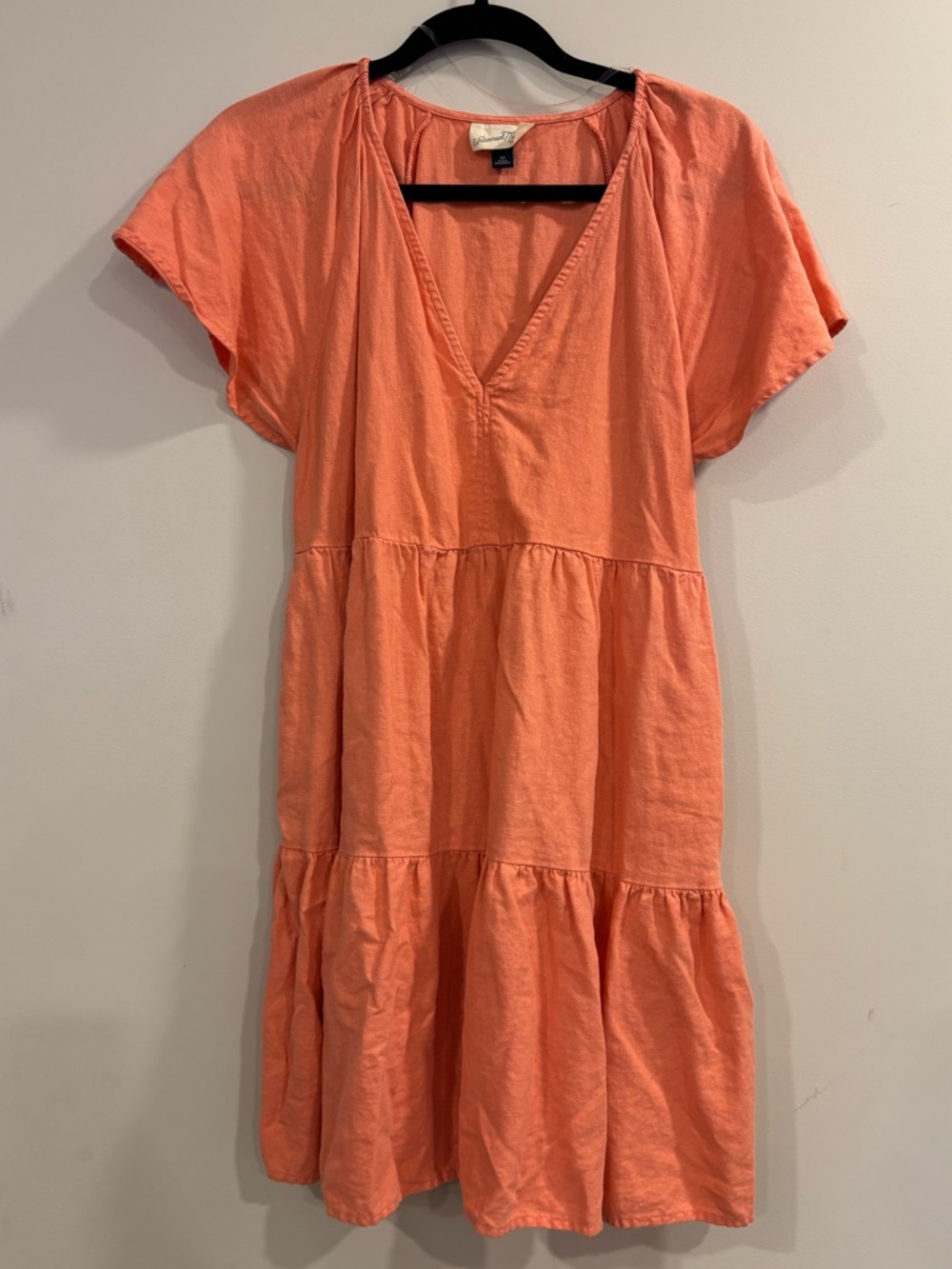Universal Thread Coral Tiered Dress Size Medium in Salmon
